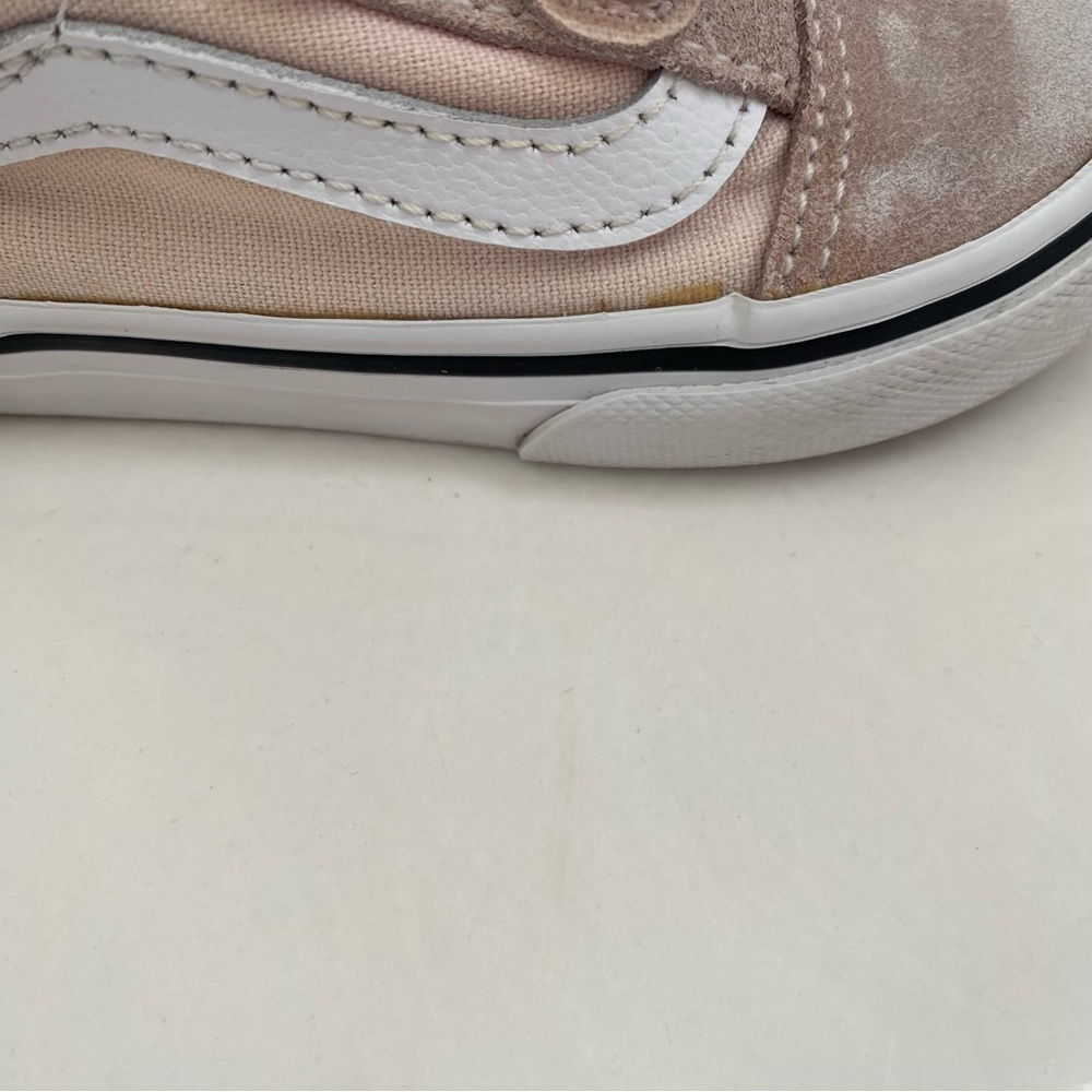 Vans Toddler Old Skool V sneakers in a light pink and suede, 6.5 - Picture 14 of 15